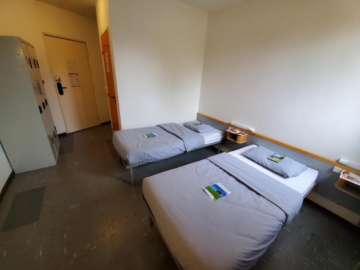 Zweibettzimmer mit Bad