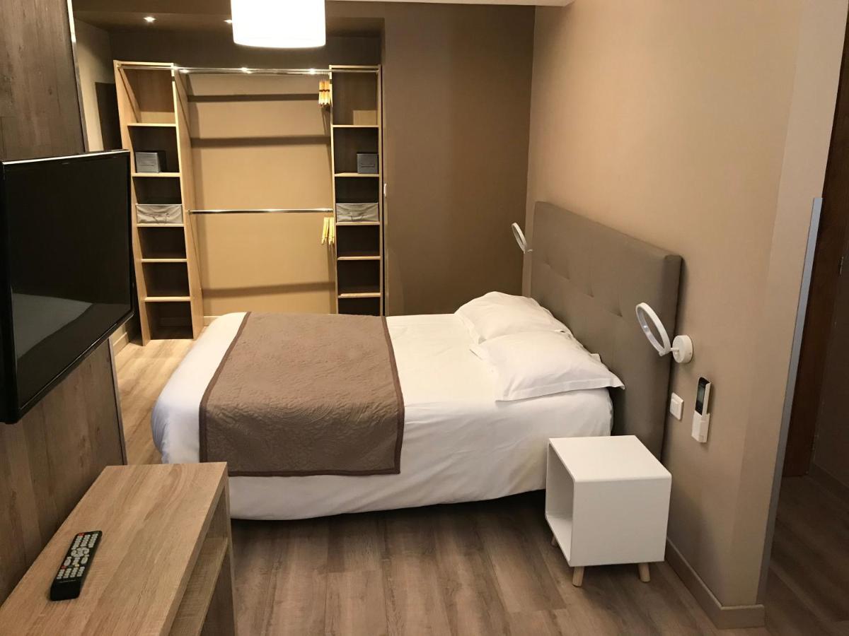 Classic Dreibettzimmer