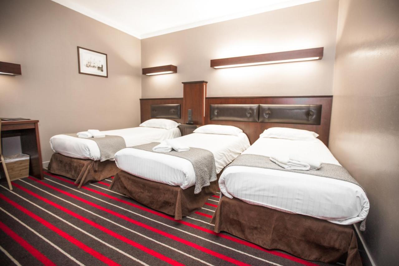 Superior Triple Room