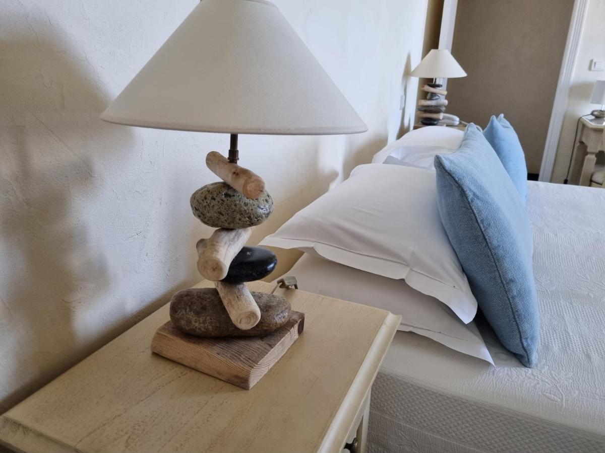 Dreibettzimmer mit Meerblick