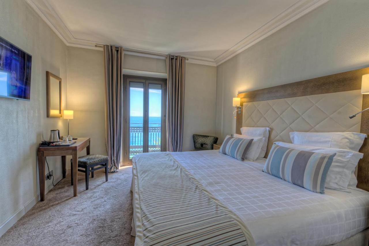 Superior Double Room with Sea View and Balcony