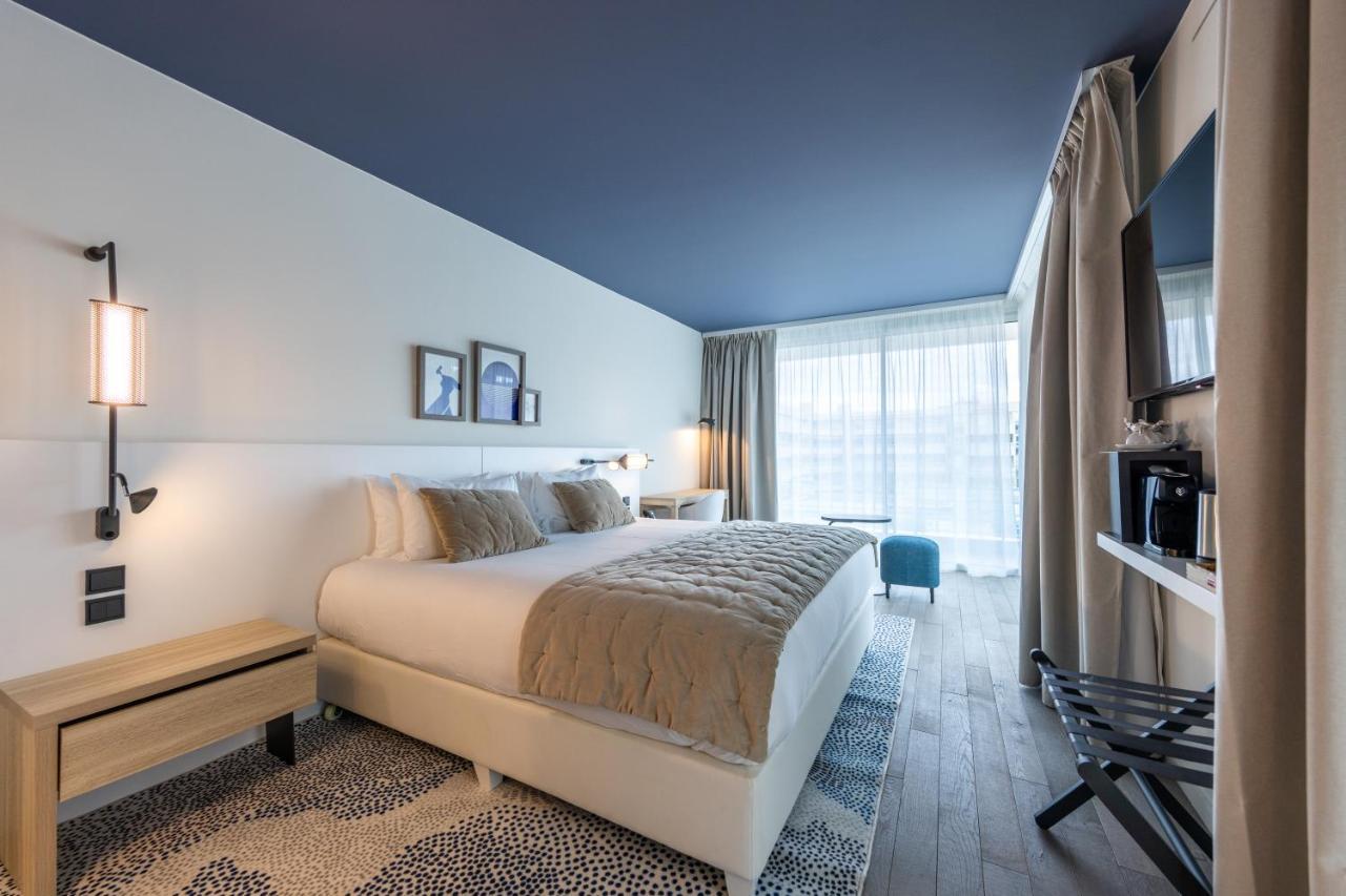 Premium King Room