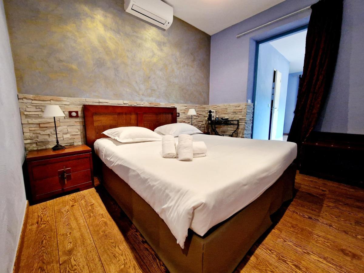 Quadruple Room with Mountain View