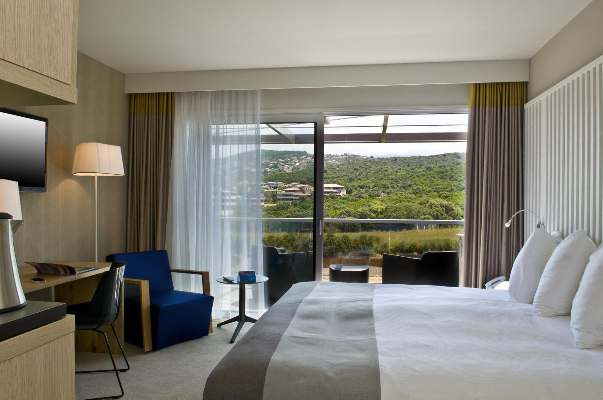 Superior Room Maquis View & Balcony