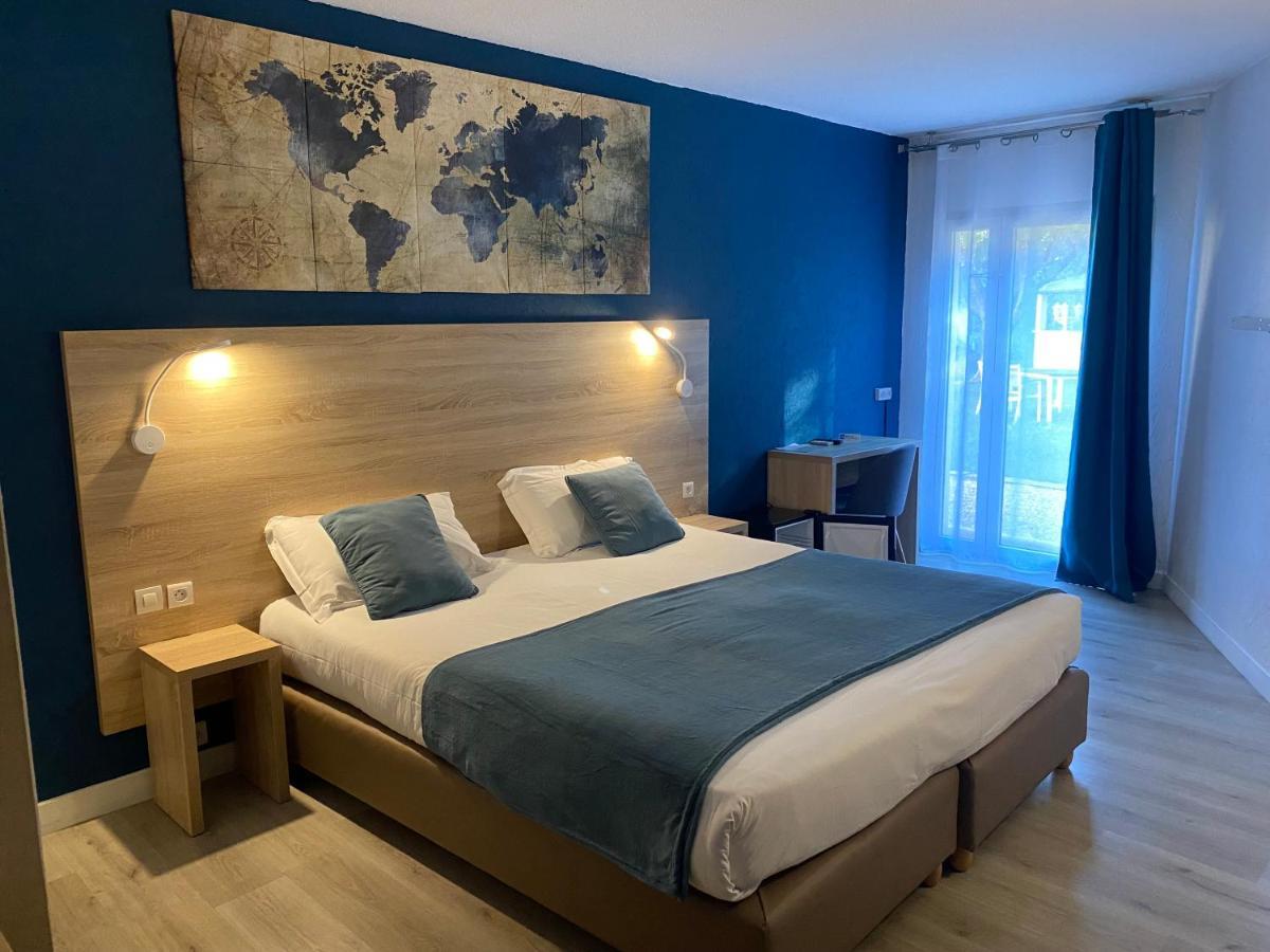 Triple Room with Terrace
