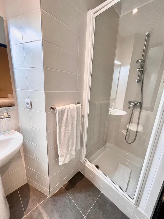 Economy Triple Room