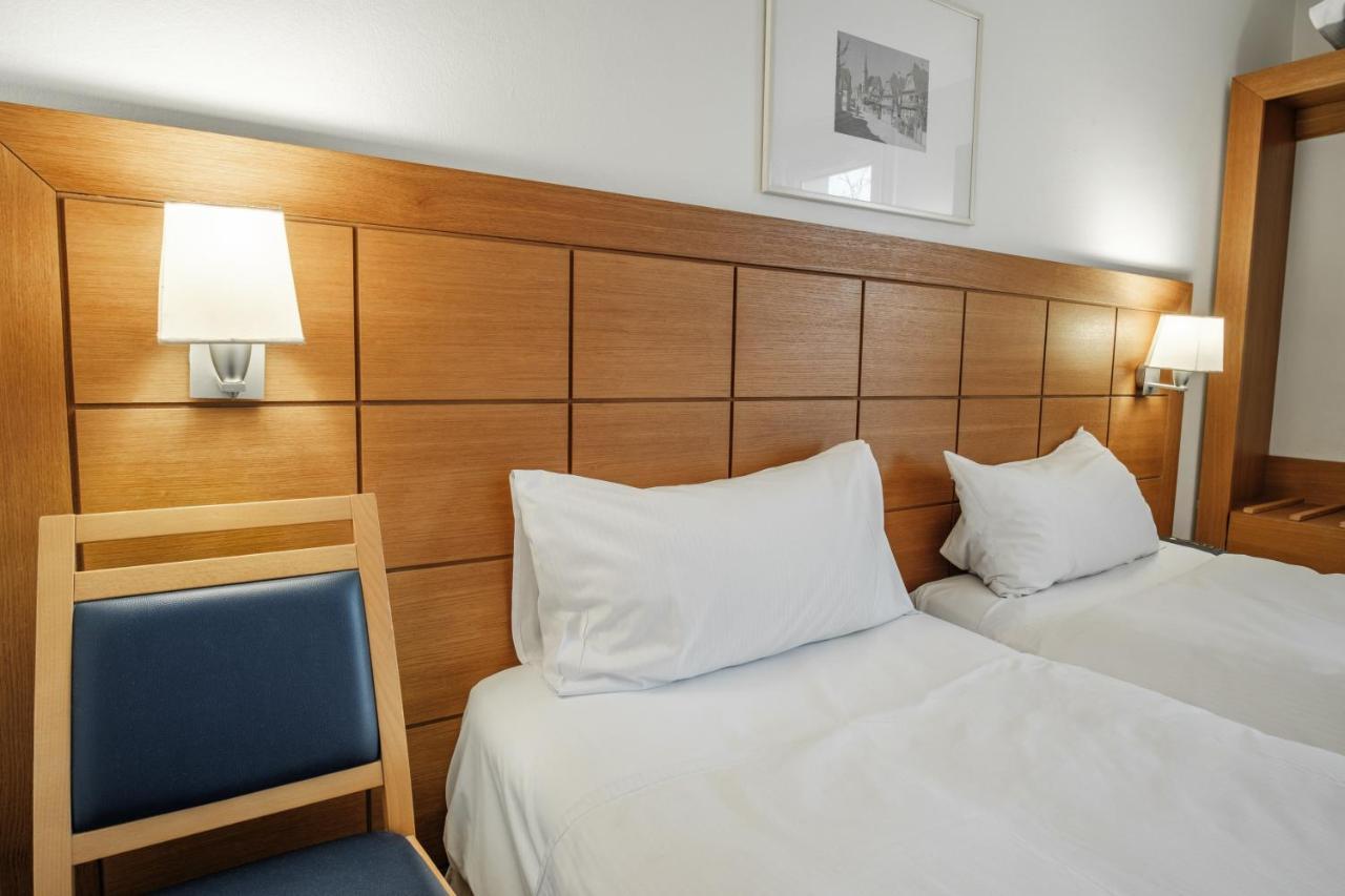 Twin Room,692465466:JPEG