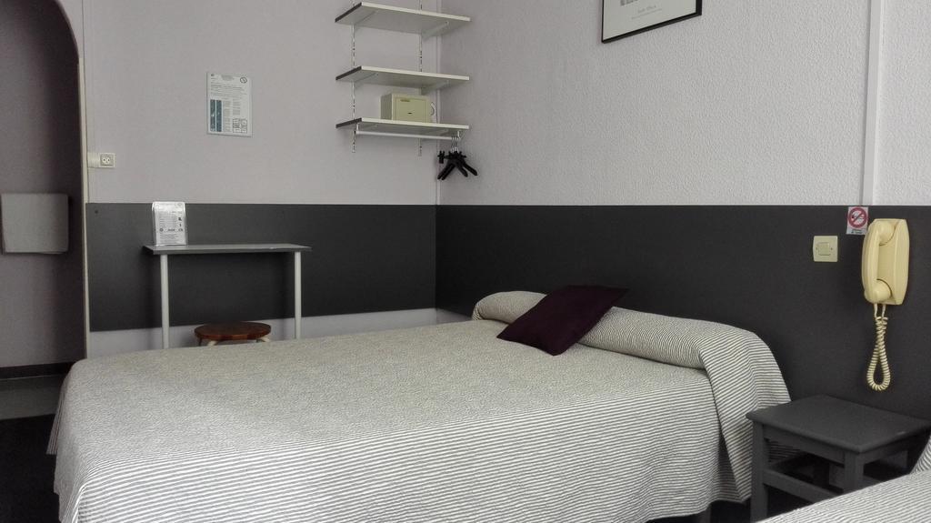 Budget Single Room