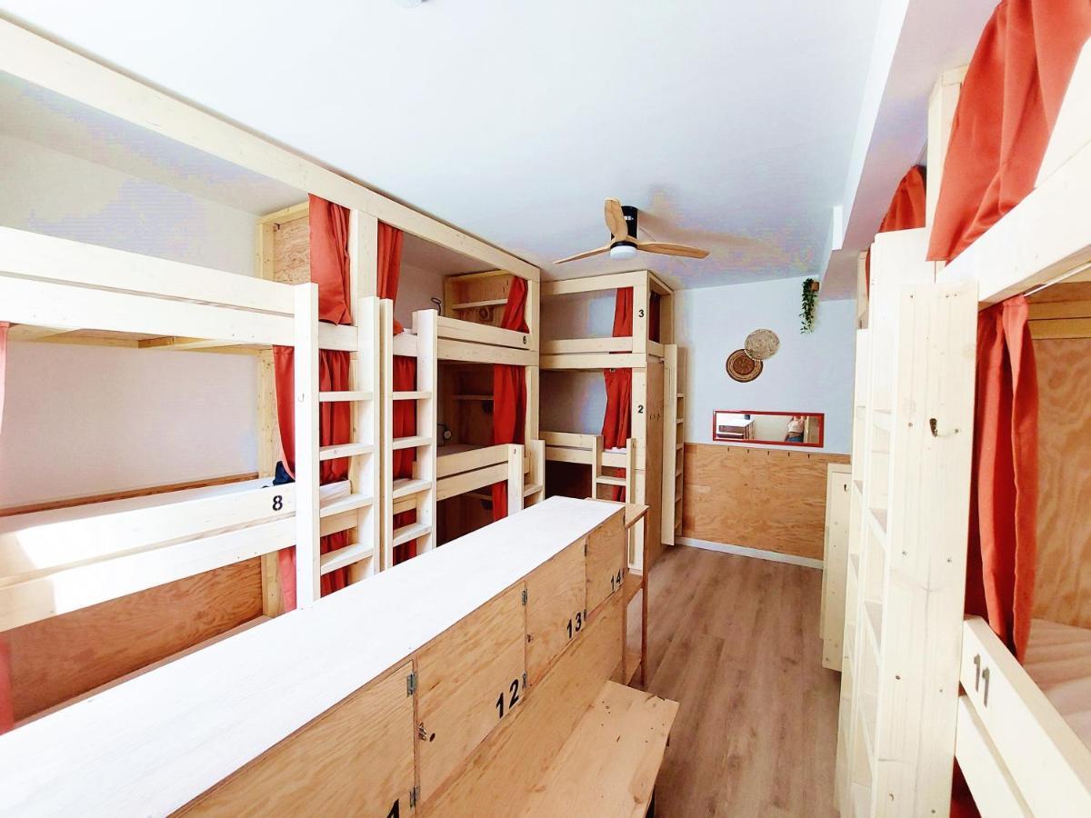 Einzelbett im gemischten Schlafsaal (15 Erwachsene)