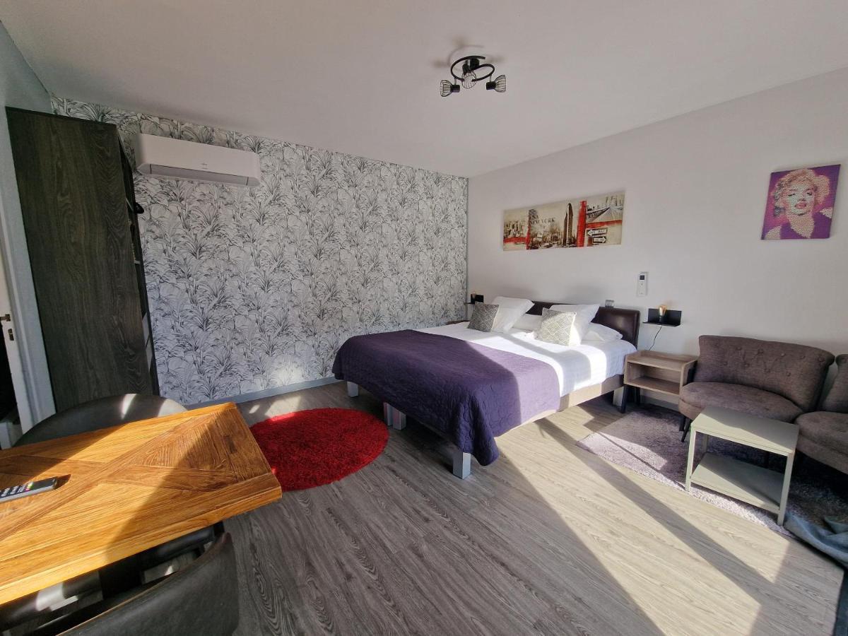 Studio Apartment,1499353501:JPEG