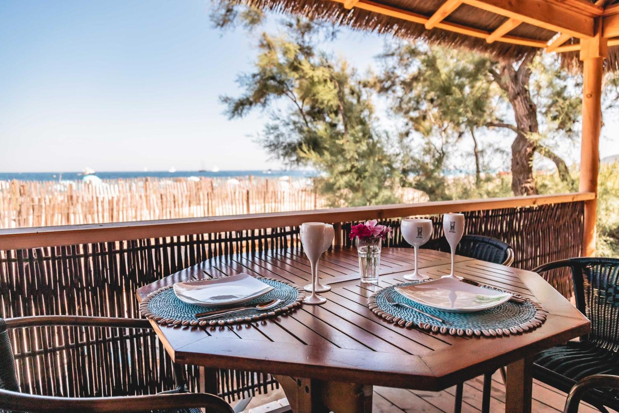 Tiki Hutte Beachfront Standard – 2 Schlafzimmer