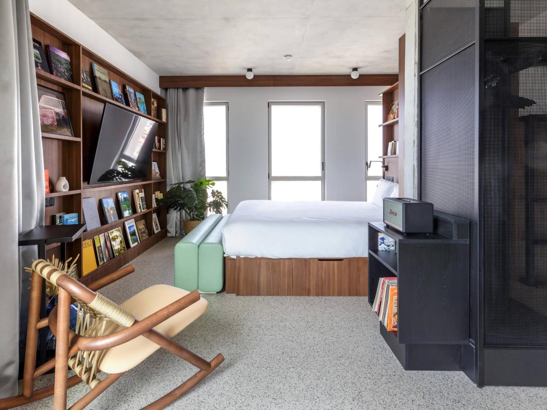 JOST OVERSIZE - Family Room