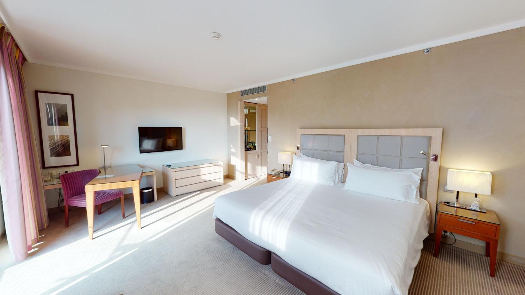 King Guest Room