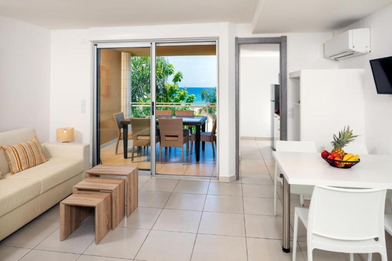 Two-Bedroom Apartment Balcony Sea View,1538259844:JPEG