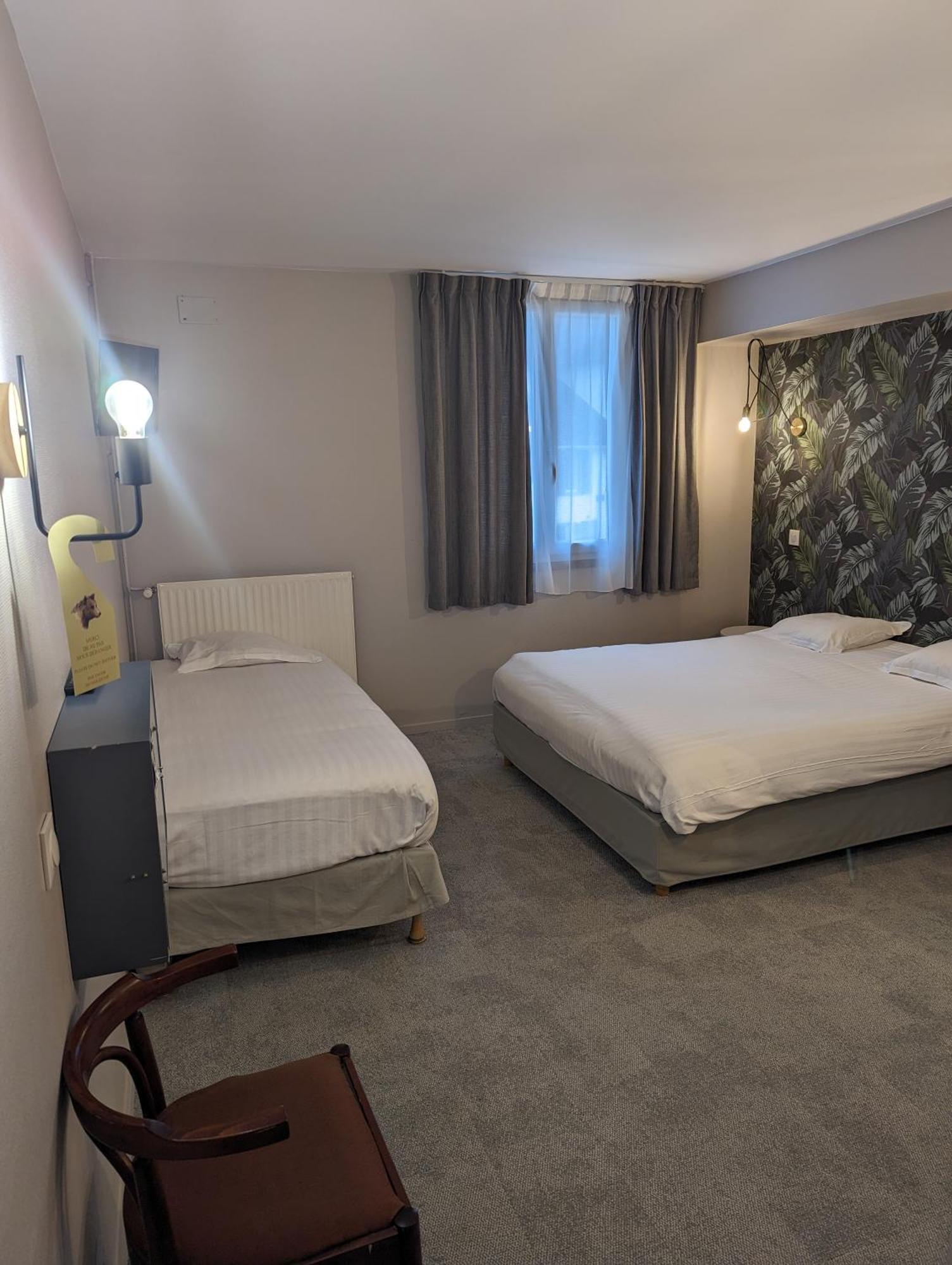 Dreibettzimmer