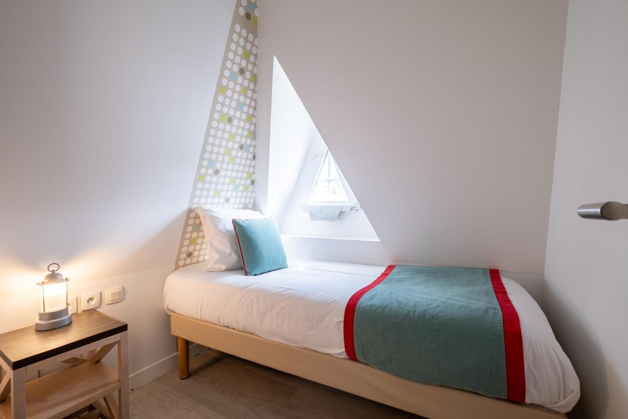Two-Bedroom Duplex Apartment with Sleeping Alcove (7 People) - Sea View