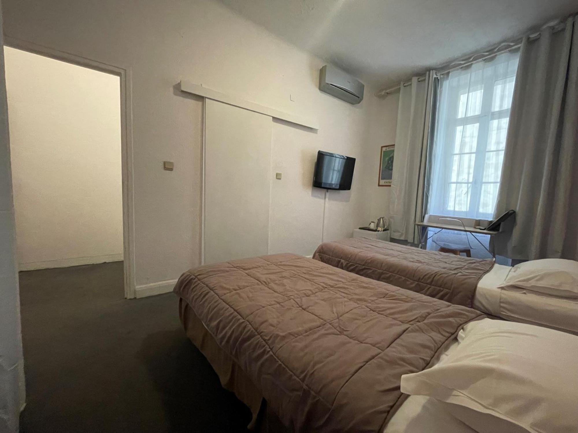 Classic Twin Room
