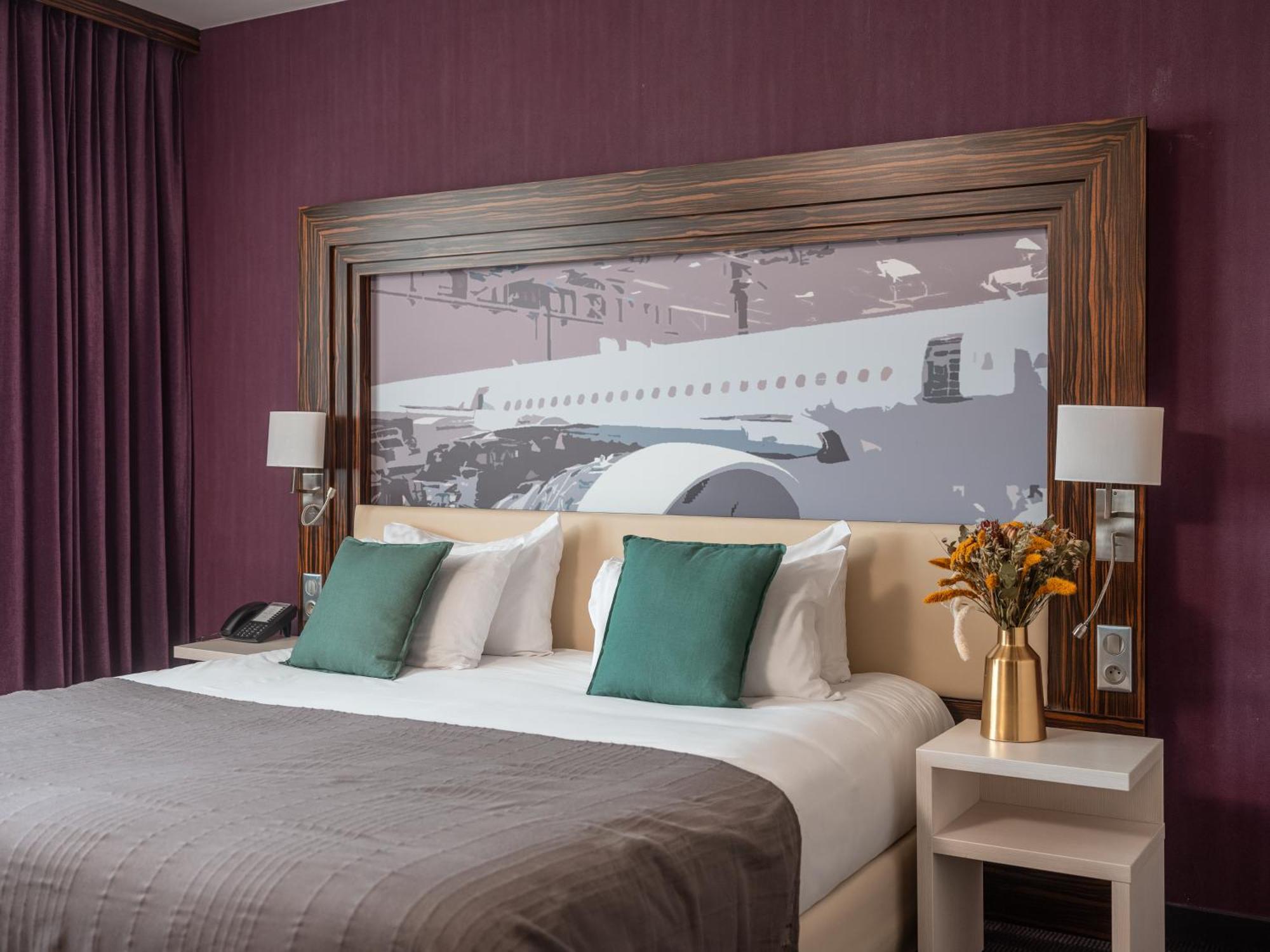 Premium Queen Room sofa bed,1592878618:JPEG