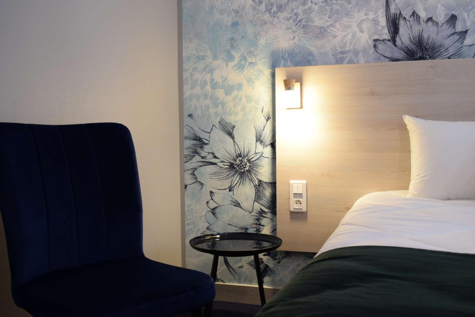 Double Room,1596019376:JPEG