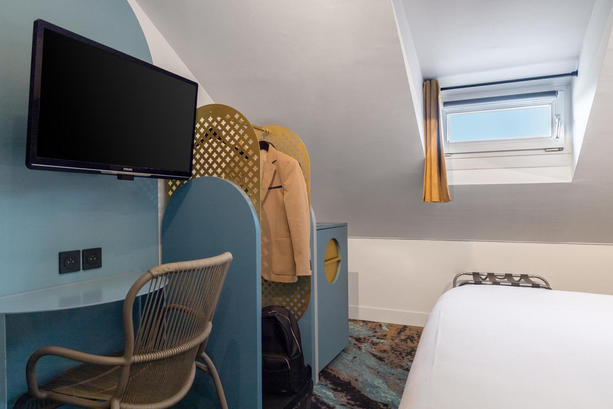 Classic Attic Room with Double Bed