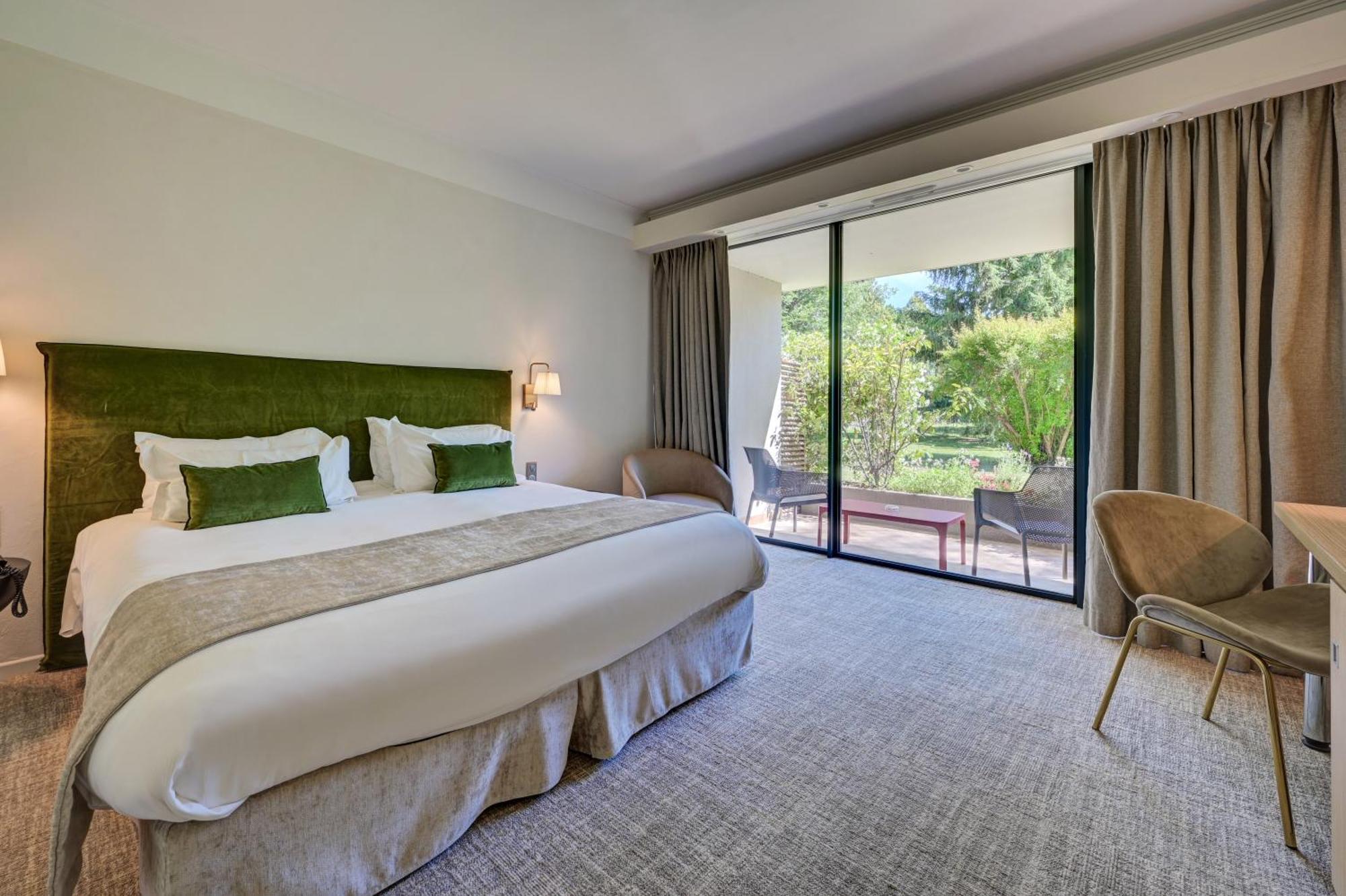 Superior Queen Room
