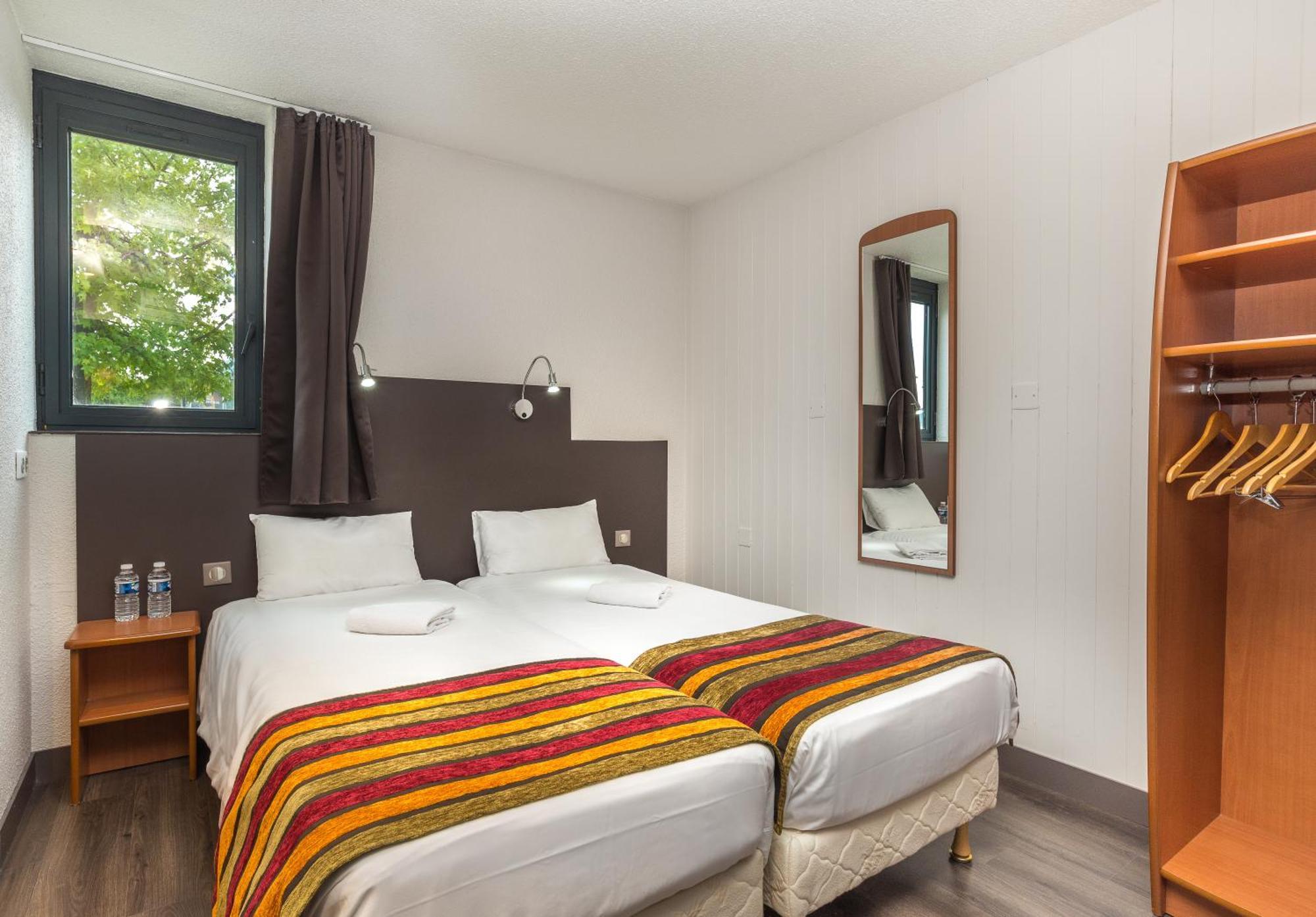 Quadruple Room Disability Access,1602334666:JPEG