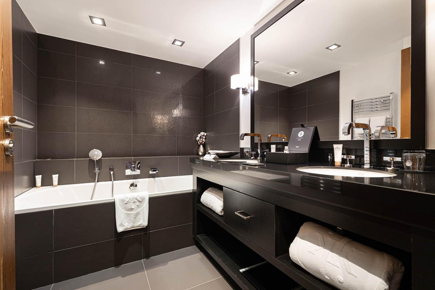 Signature Room