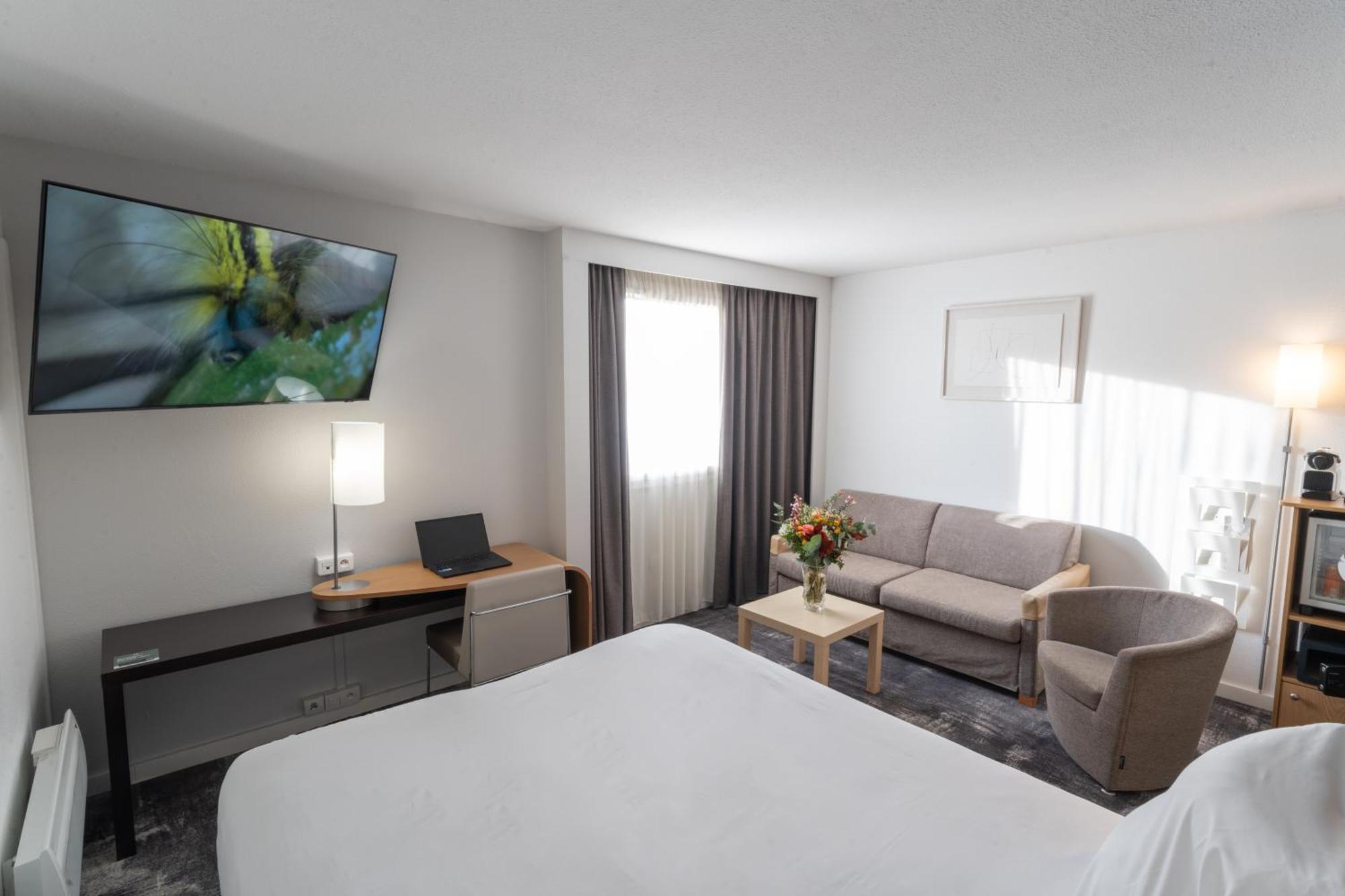 Executive Double Room with Sofa Bed