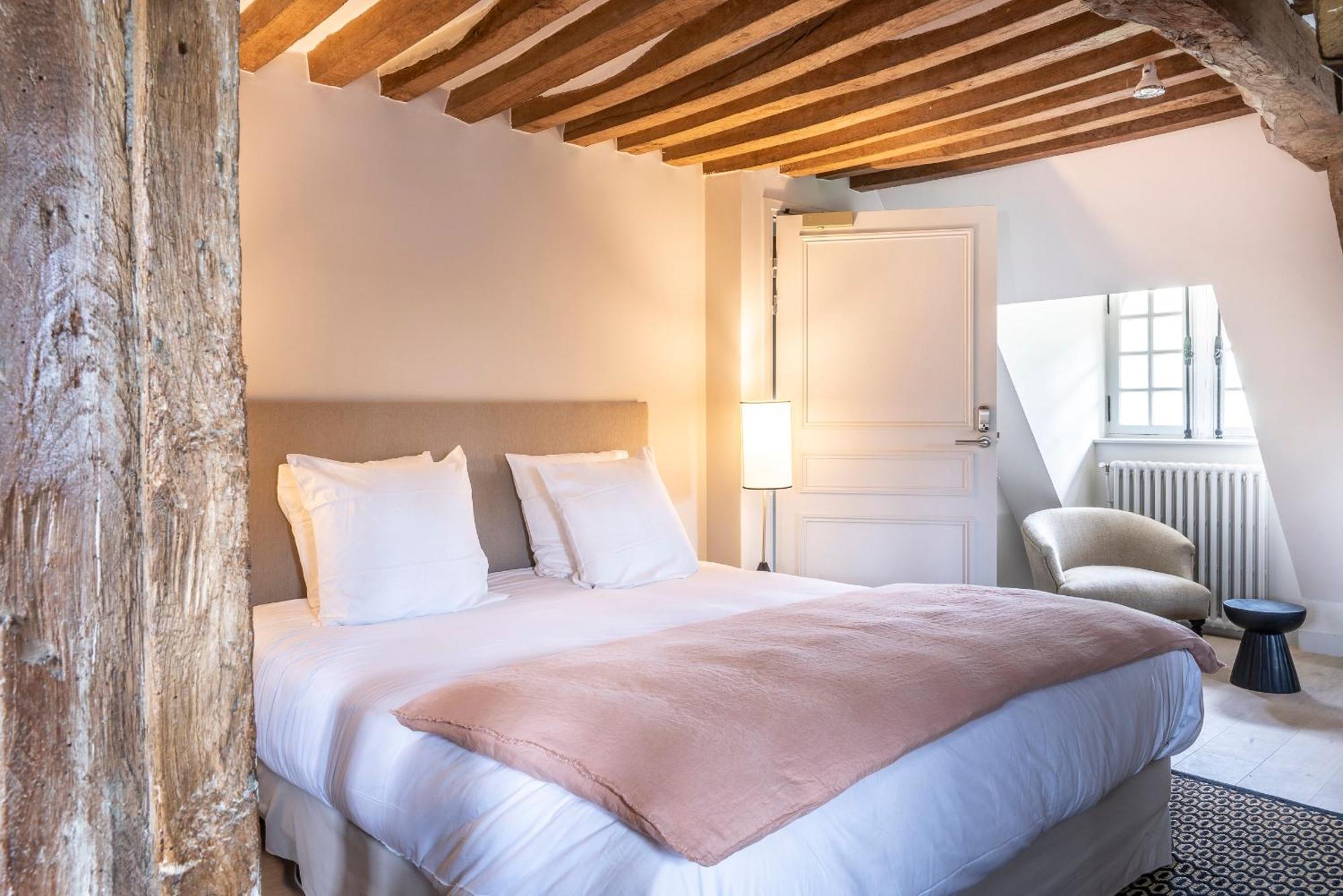 Deluxe Manoir Room - Spa Access Not Included in the Rate