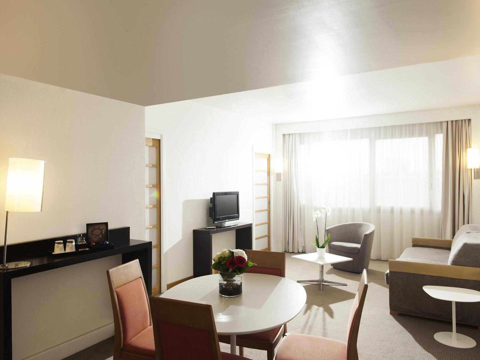 Superior King Suite with Double Sofa Bed