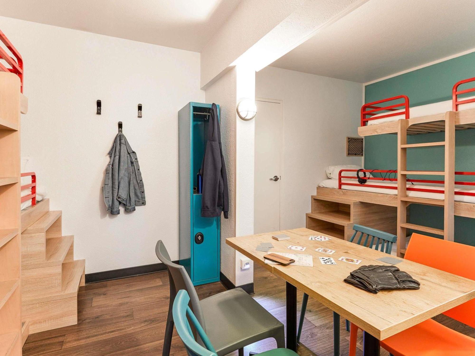 Combo Room