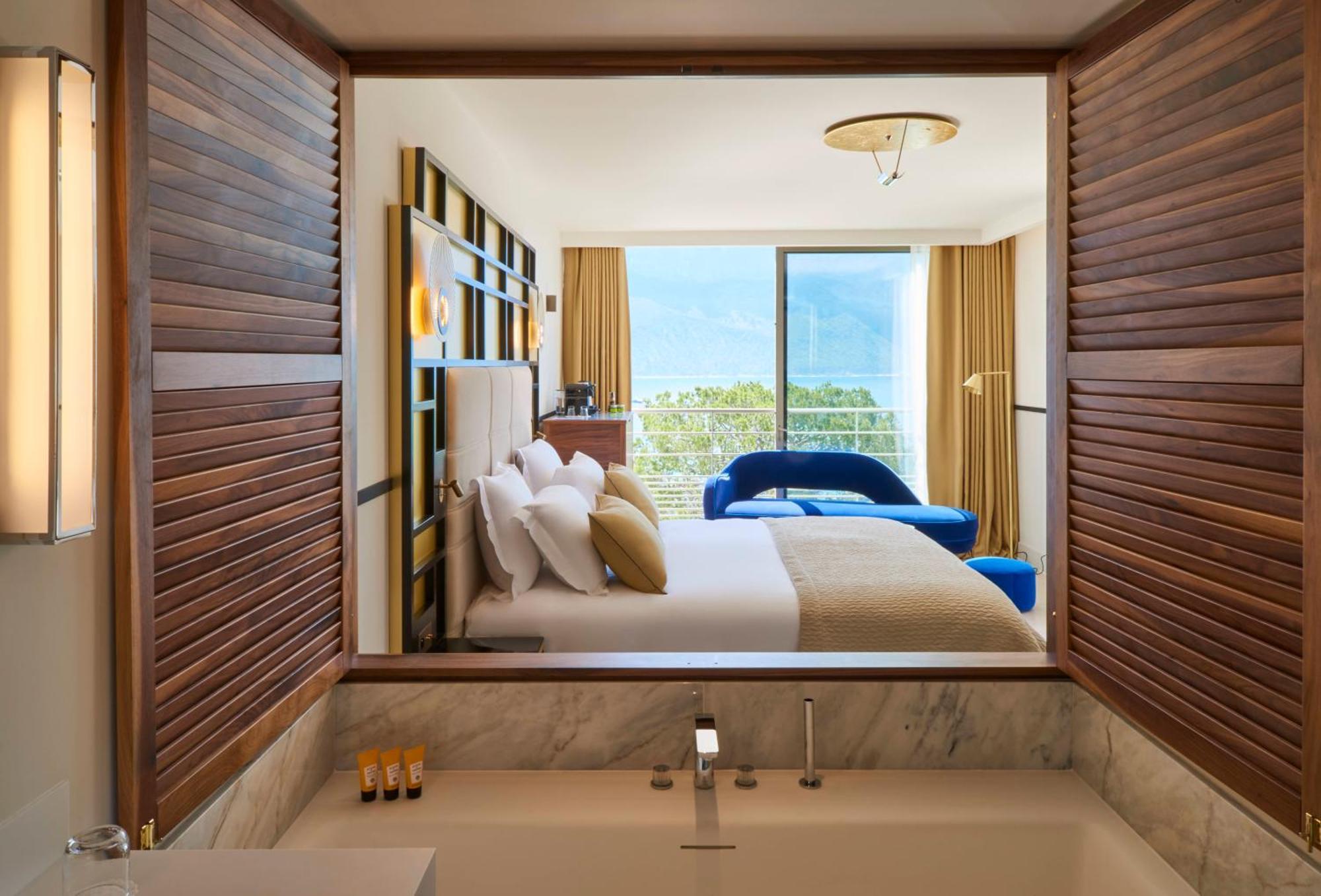 Junior Suite with Terrace
