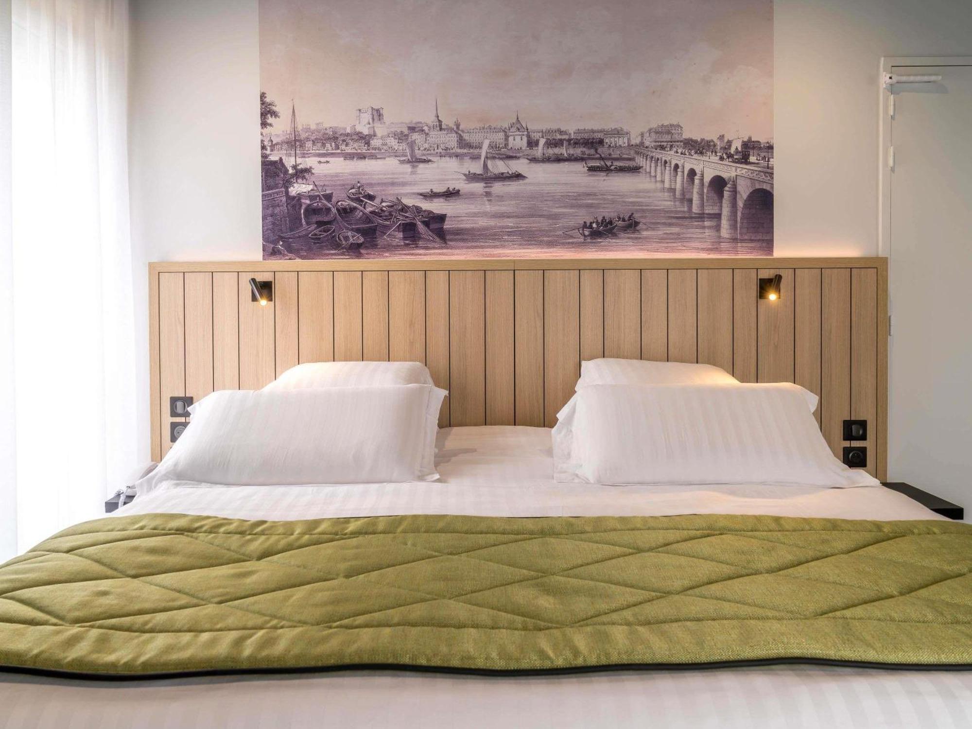 Classic Queen Room
