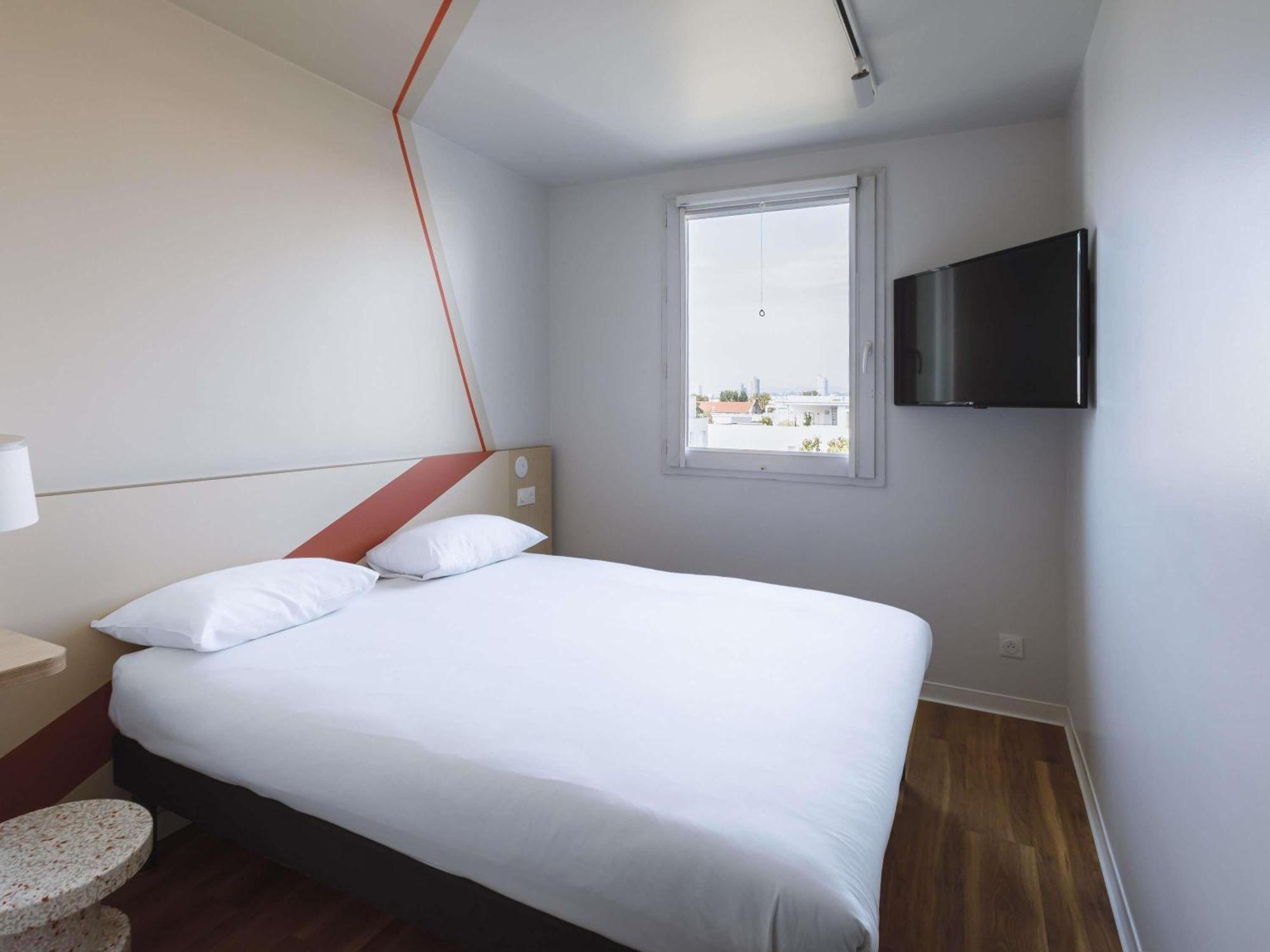 Kamer met Kingsize Bed - Geschikt voor Gasten met een Lichamelijke Beperking