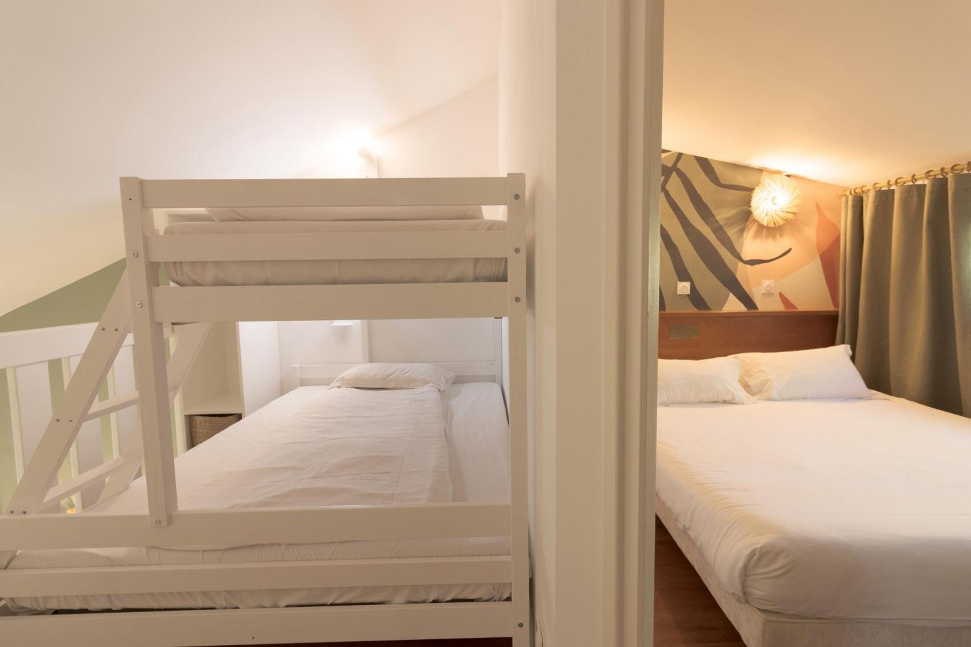 Appartamento Premium Ristrutturato - (6 Adulti + 1 Bambino) - Vista Parziale sul Mare (S)