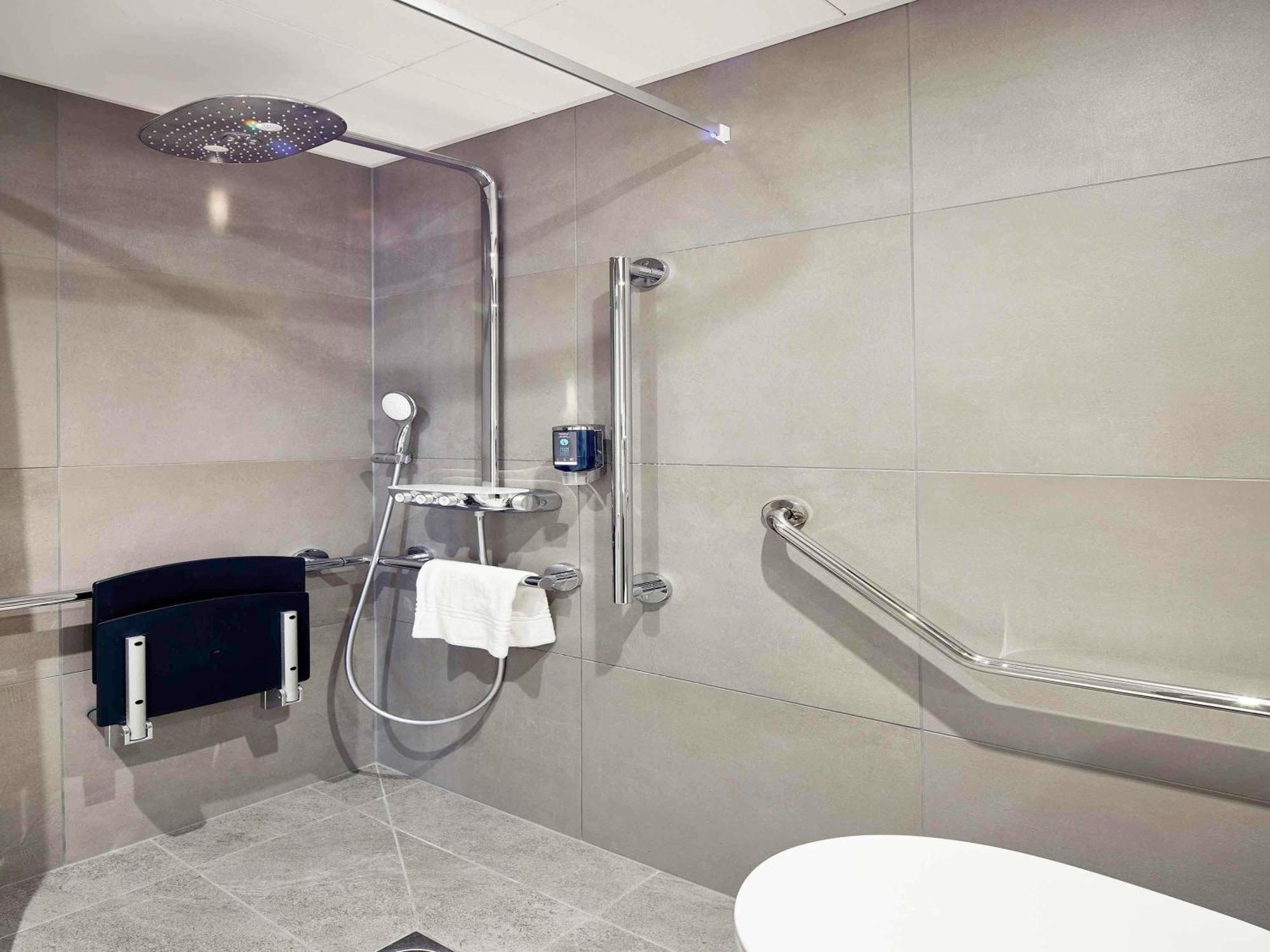 Superior Suite - Mobility Access