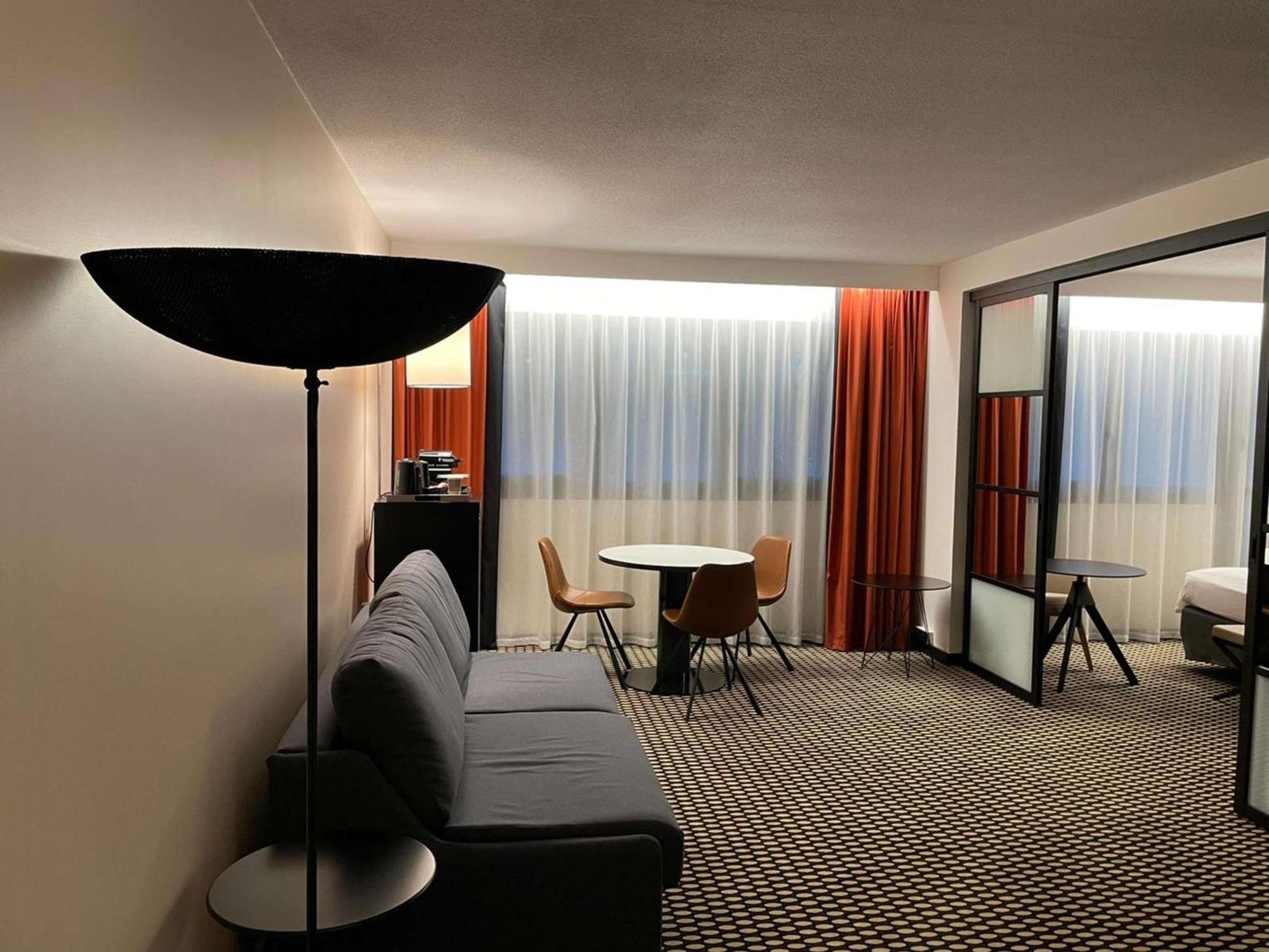 Familiensuite mit 1 Kingsize-Bett und 1 Schlafsofa – Oberes Stockwerk