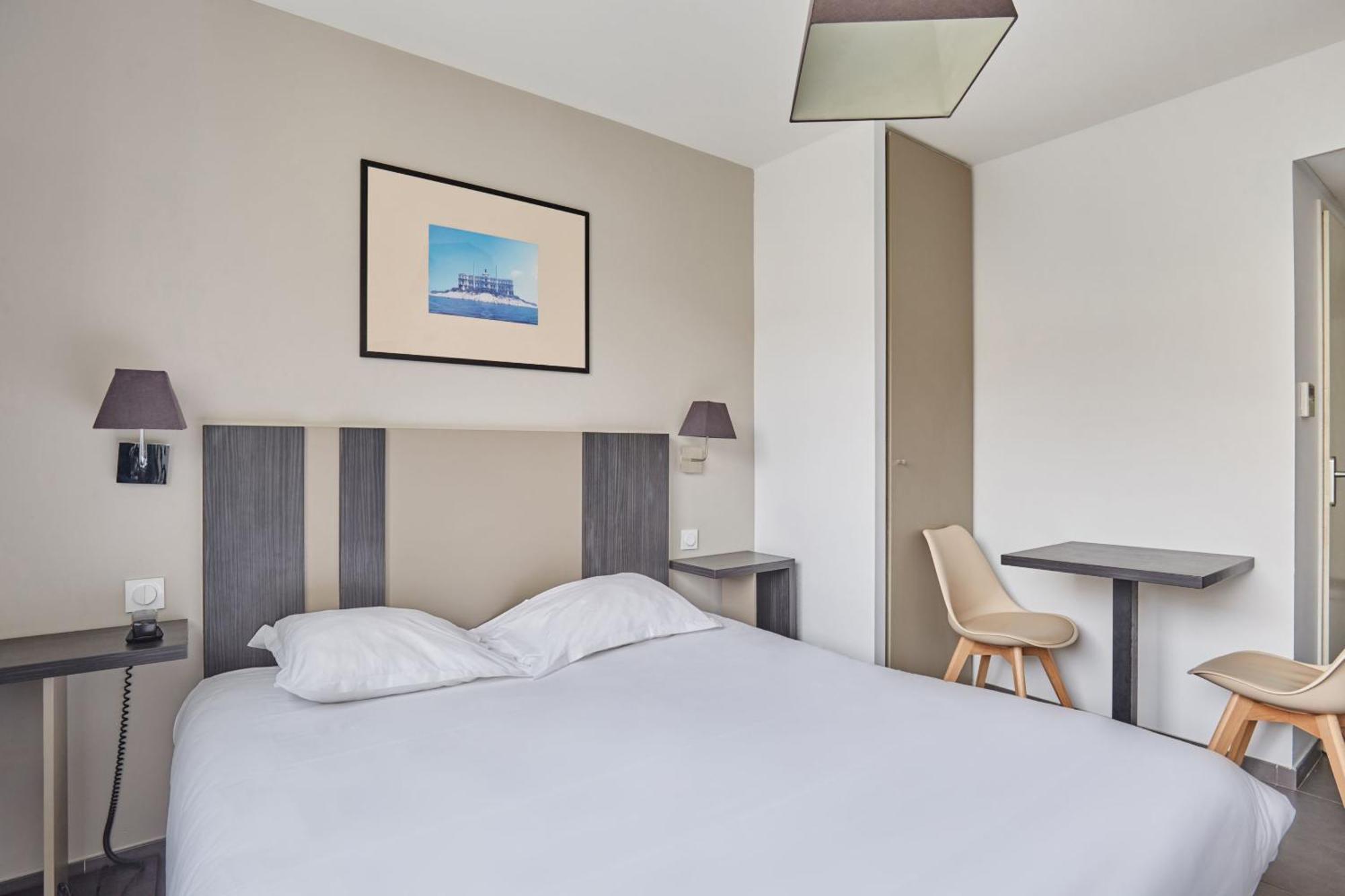 Standard Studio (2 Adults)