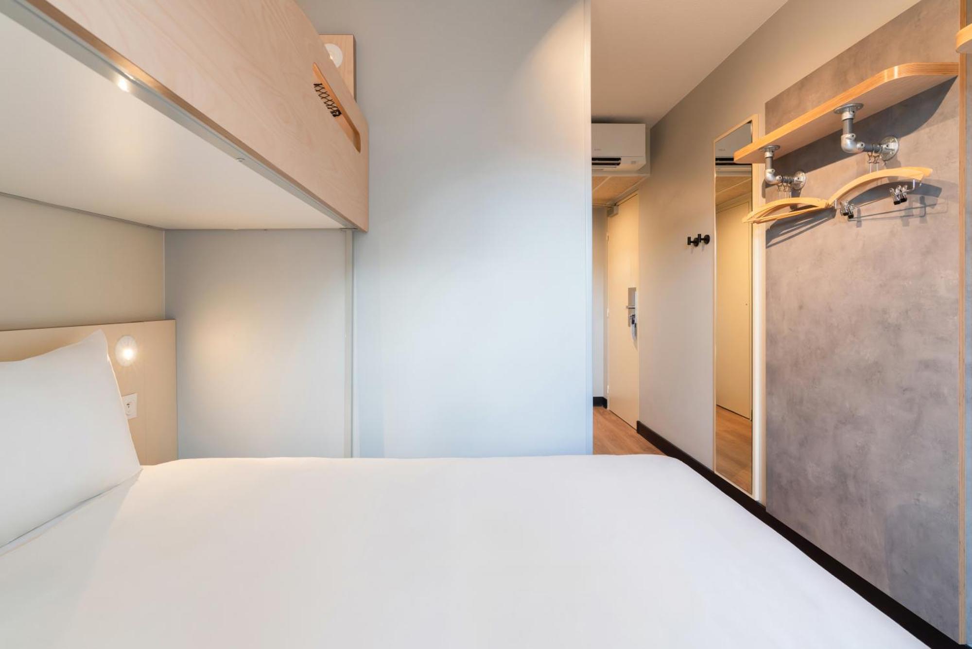 Doppelzimmer mit Balkon