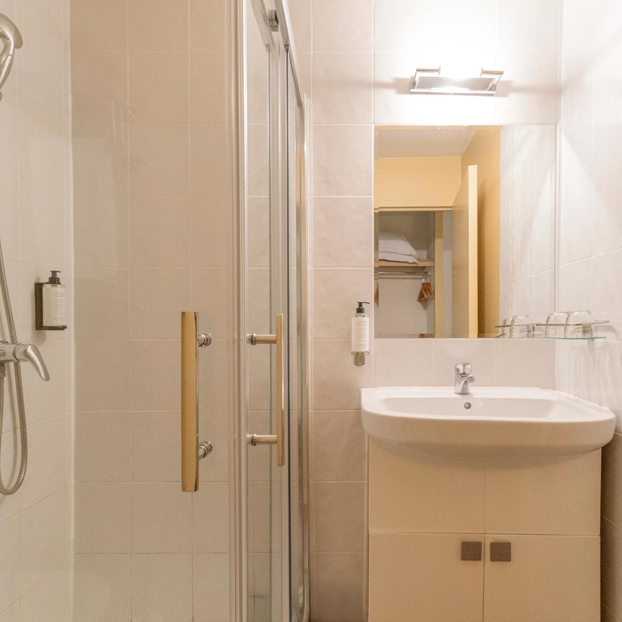 Twin Room with City View
