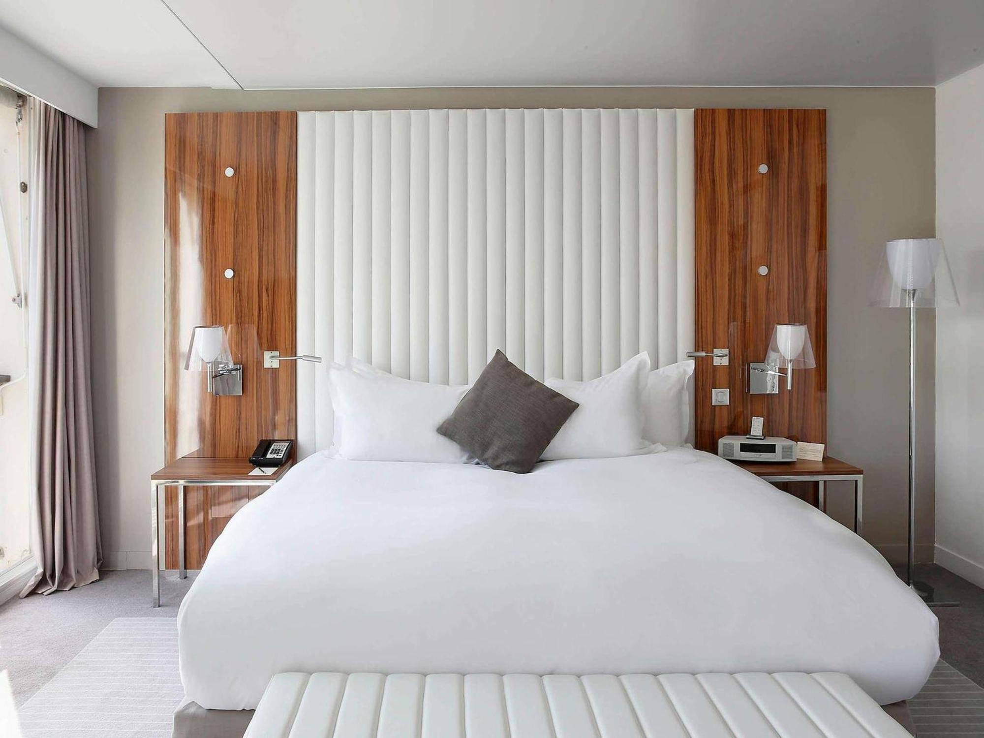 Suite with Private Terrace and Open Sea View