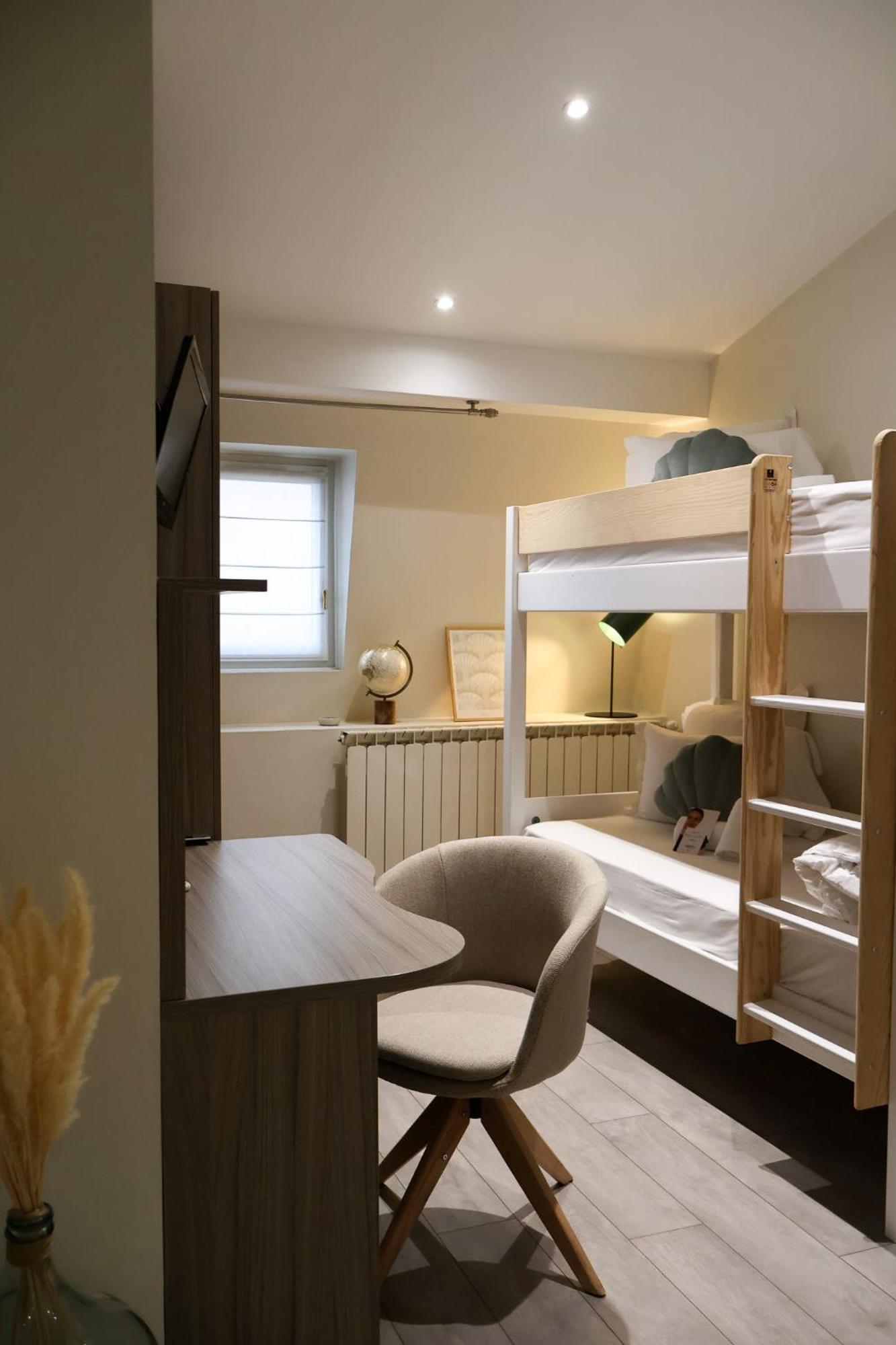 Duplex Quadruple Room