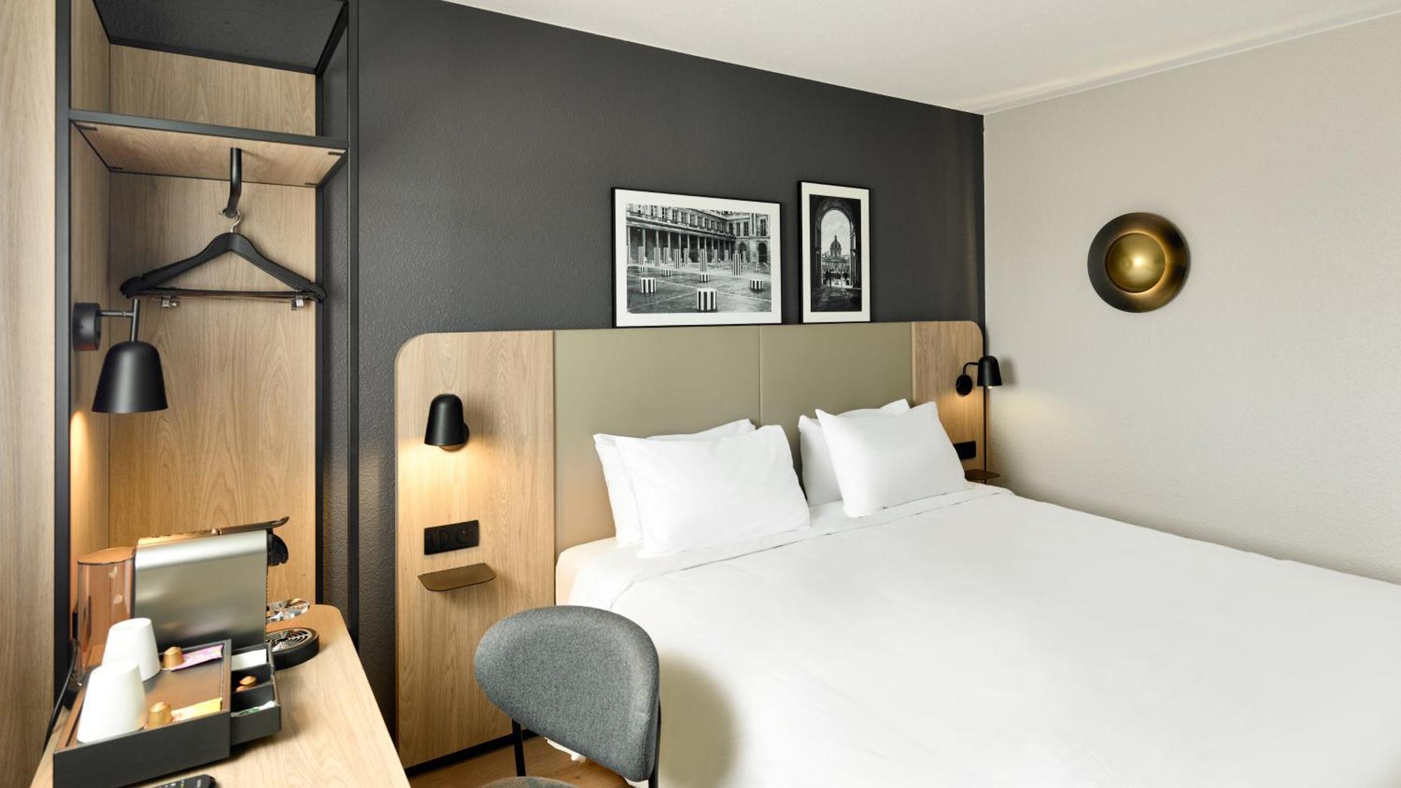 Superior King Room