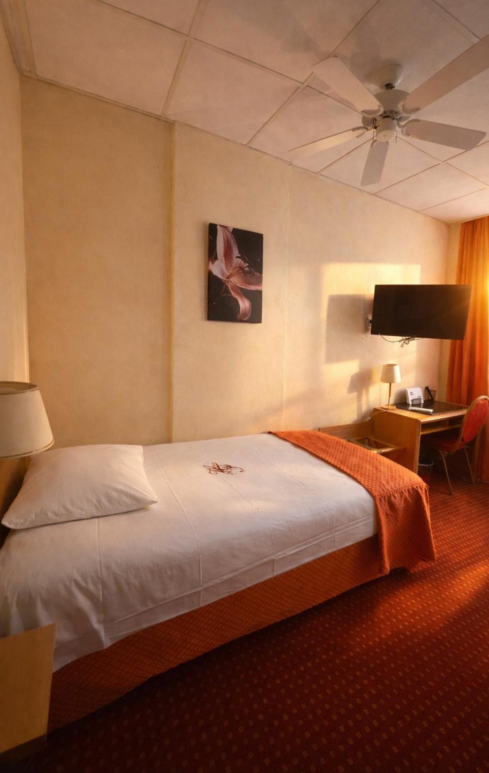 Single Room - 1 Single Bed