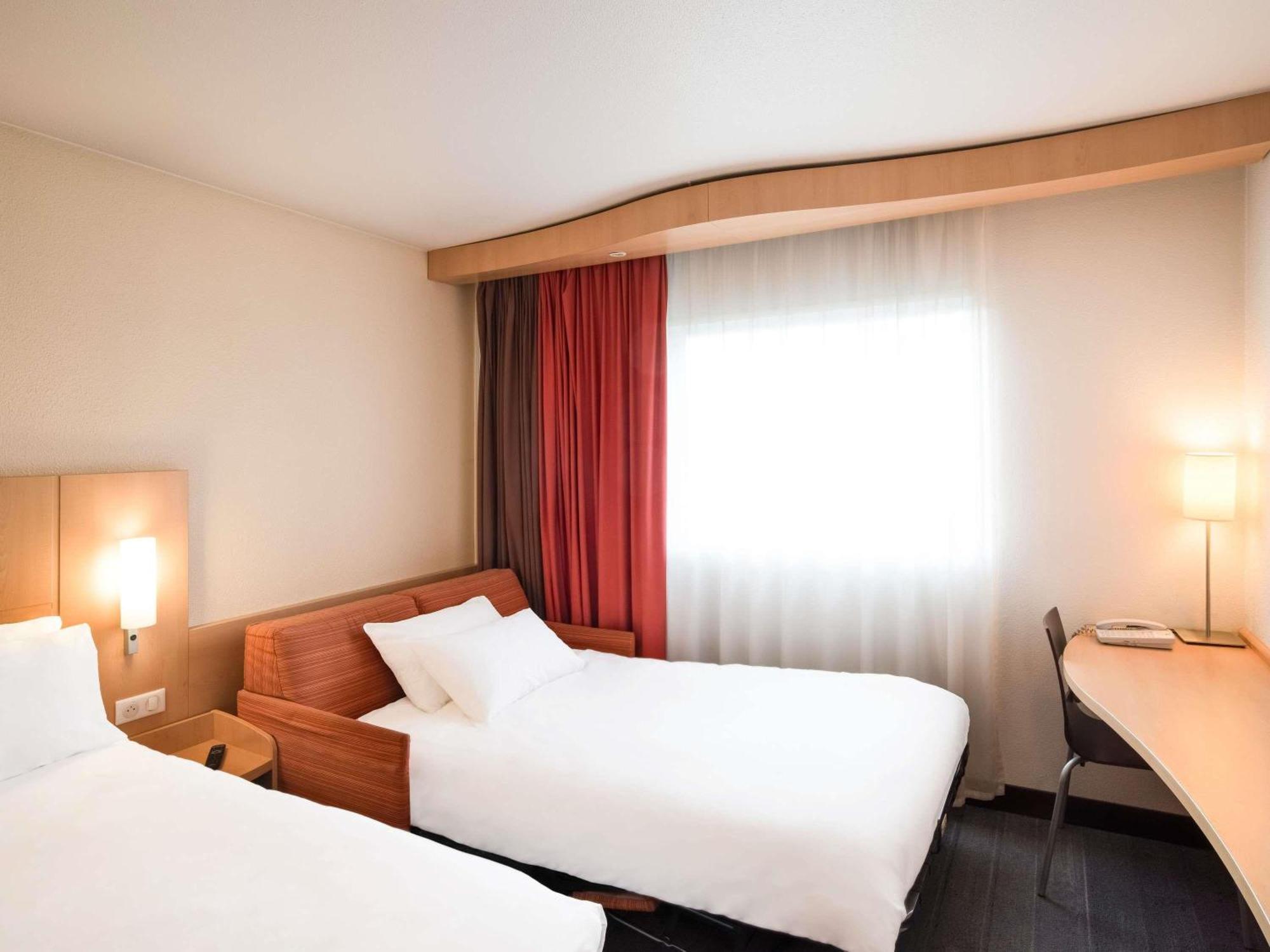 Standard Room with One Double Bed and Sofa