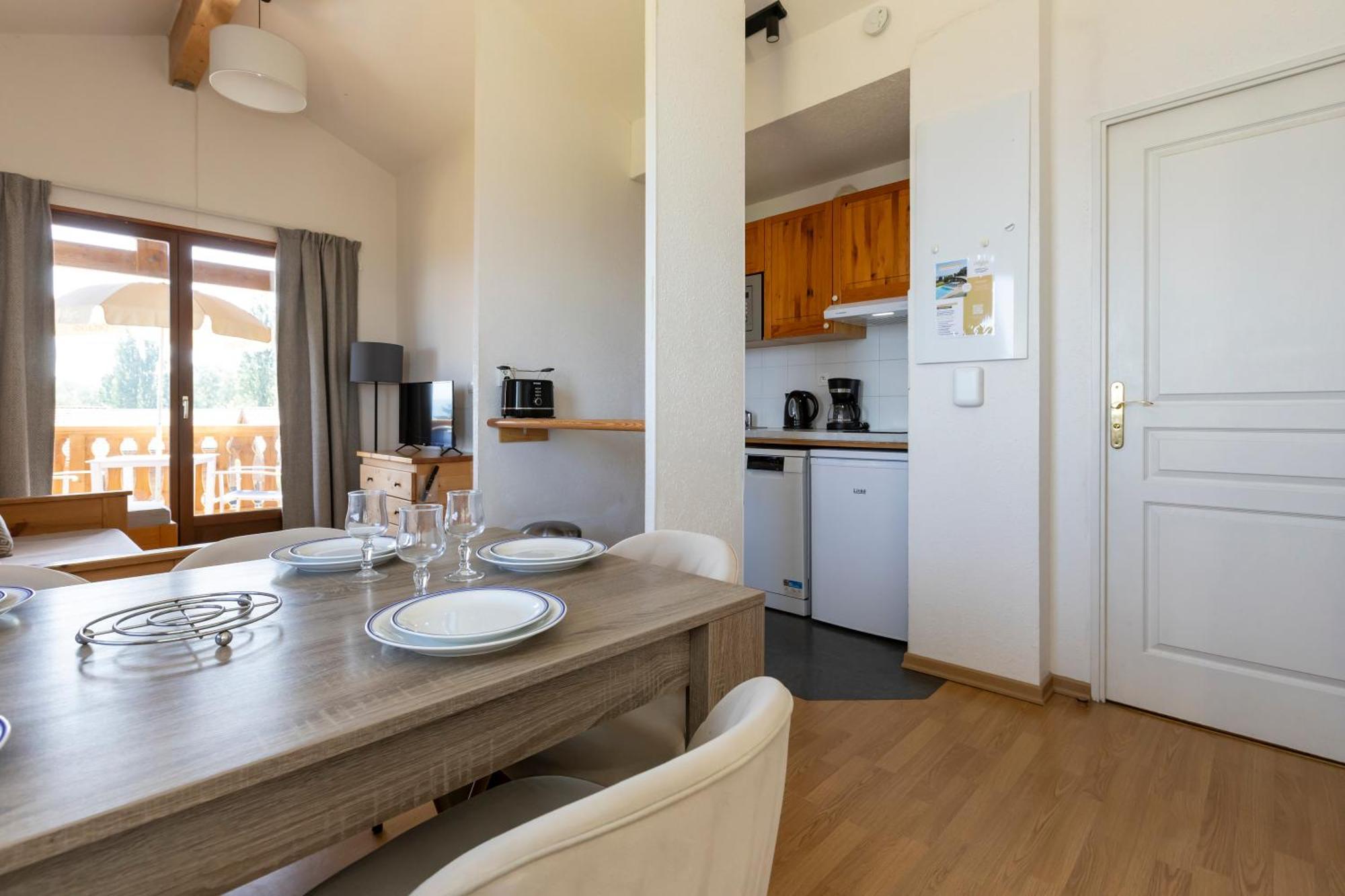 2 Room Apartment - 4/5 Persons
