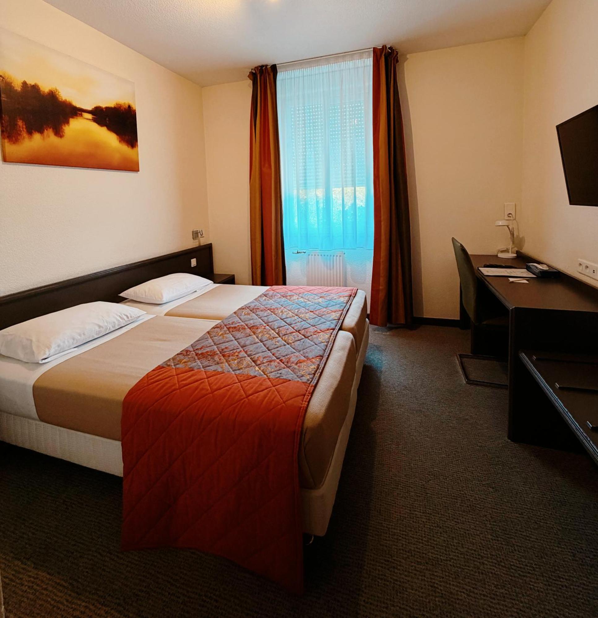 Quarto Twin Económico