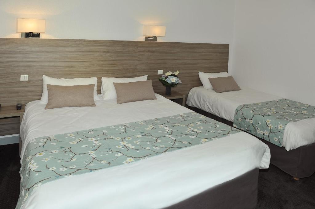 Triple Room (3 Adults)