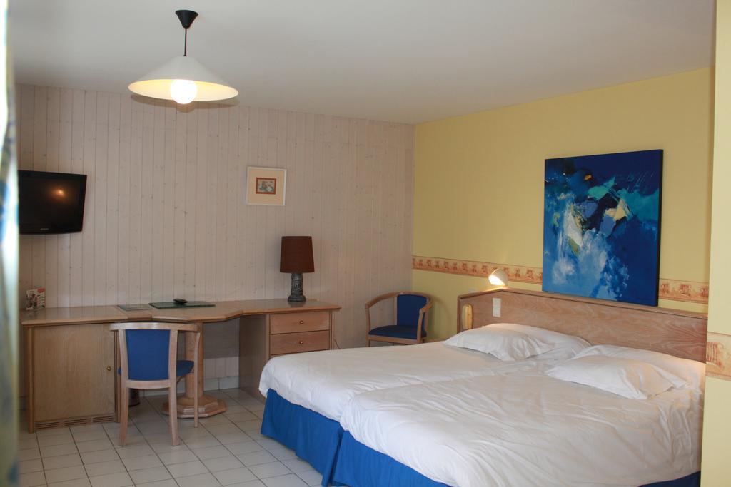 Double Studio for Mobility Impaired Guests