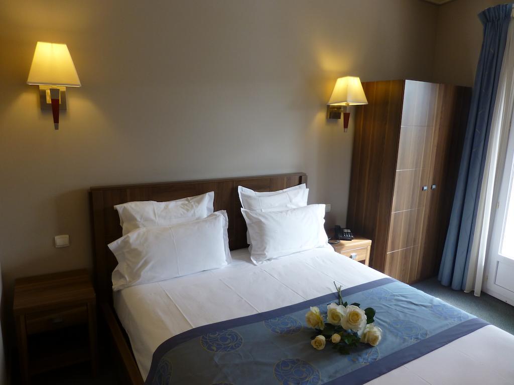 Double Room with Balcony - Street Side